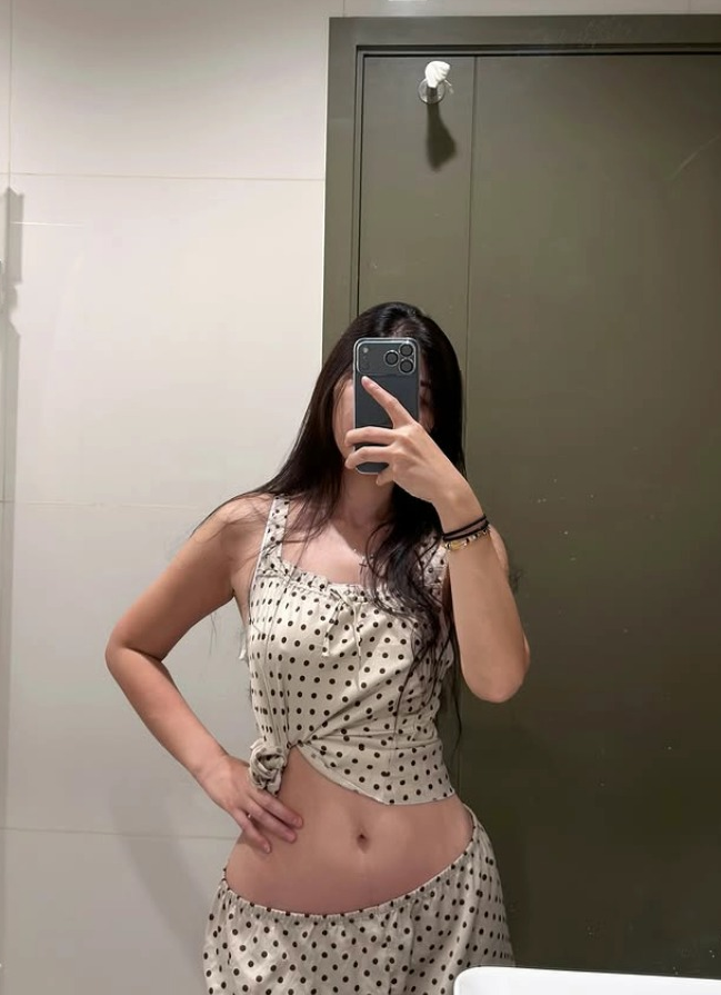 0Faity's tweet photo. 私訊不乏很多身材很好 
尺寸也不錯的單男 
但是為什麼沒有很帥的呢😂
 快賜我一個帥哥吧 全城滴滴長期
 #砲友 #墨尔本 https://t.co/psoaibUPI1