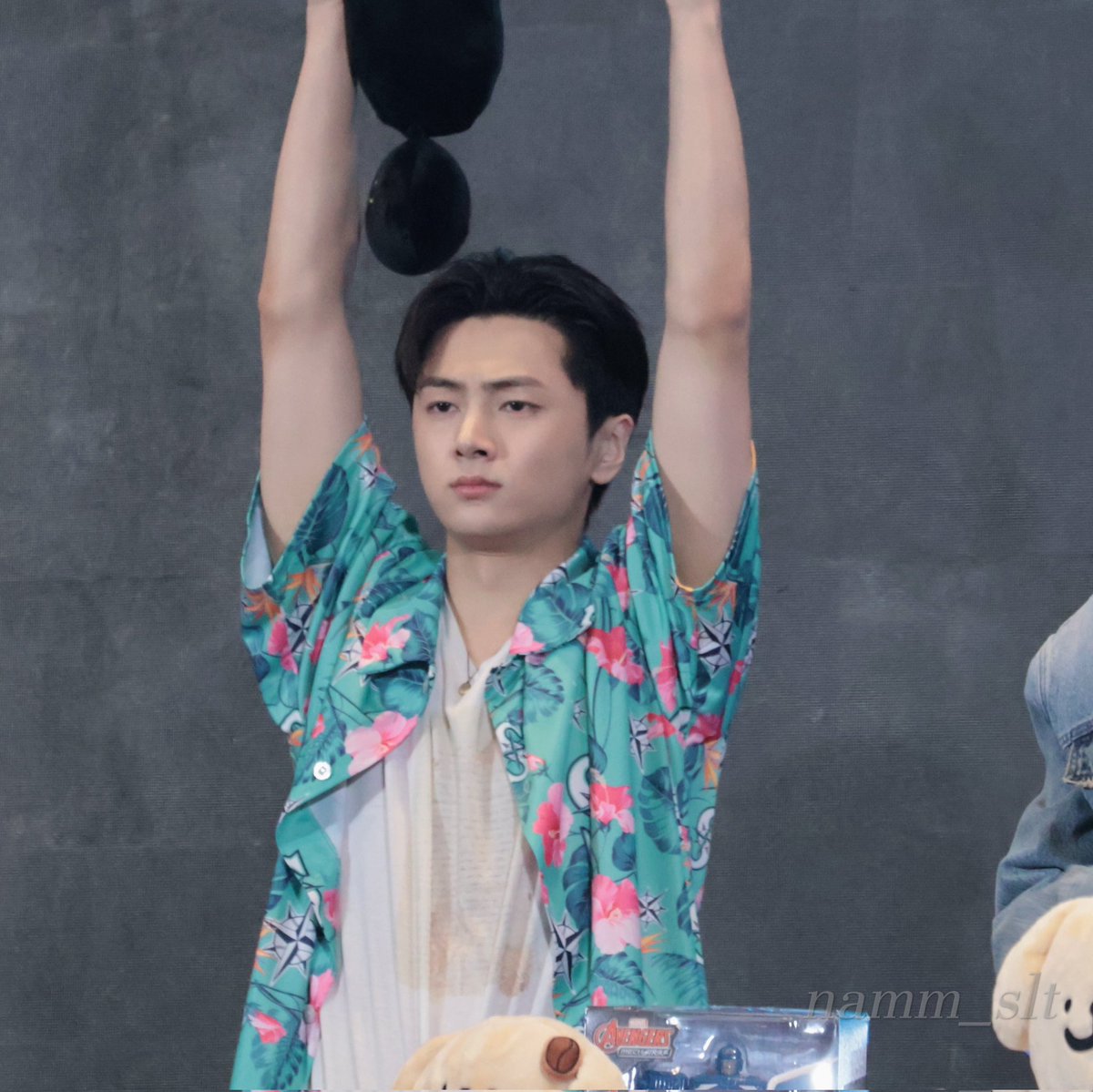 10 yearz (10년)⁷ tweet media
