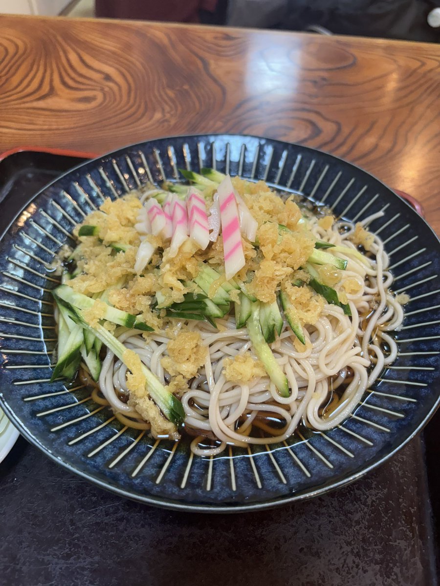 ブルボン tweet media
