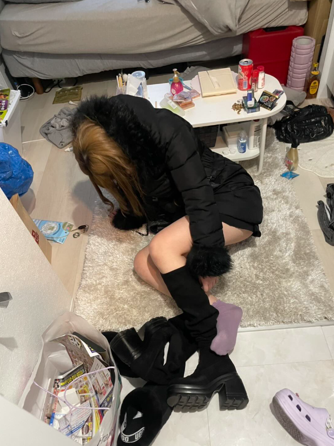 すももこ tweet media