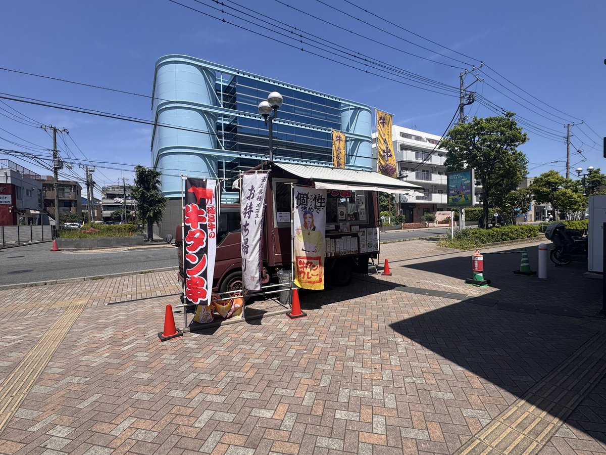 今日は月1常設の津田沼ーー イオンモール津田沼さん Northの正面入口前