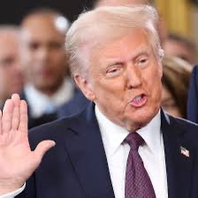 almkhyber's tweet photo. الرئيس الأمريكي يقول ان امريكا انتصرت وربحت الحرب مع ايران ،
حسب المعطيات الحاليه أنا اقول غير ذلك والدليل محاولات ترامب
لوقف هذه الحرب باي شكل ممكن وحتى الذهاب إلى الصين من اجل المساعده على إقناع ايران من اجل وقف هذه الحرب المدمره
لدول العالم والسبب تهور هذا الرئيس الخرف، https://t.co/RIlGCXrJCf