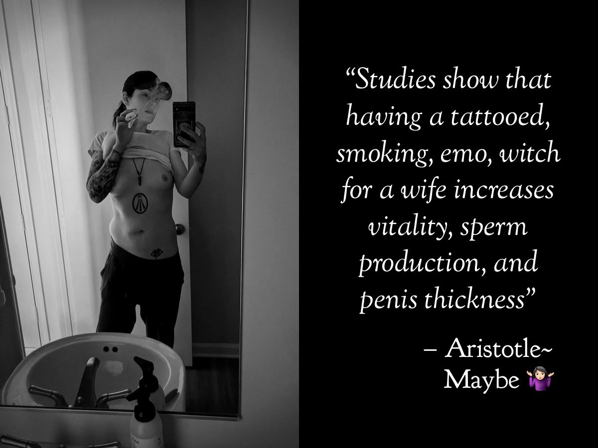 InkedNudistCouple tweet media