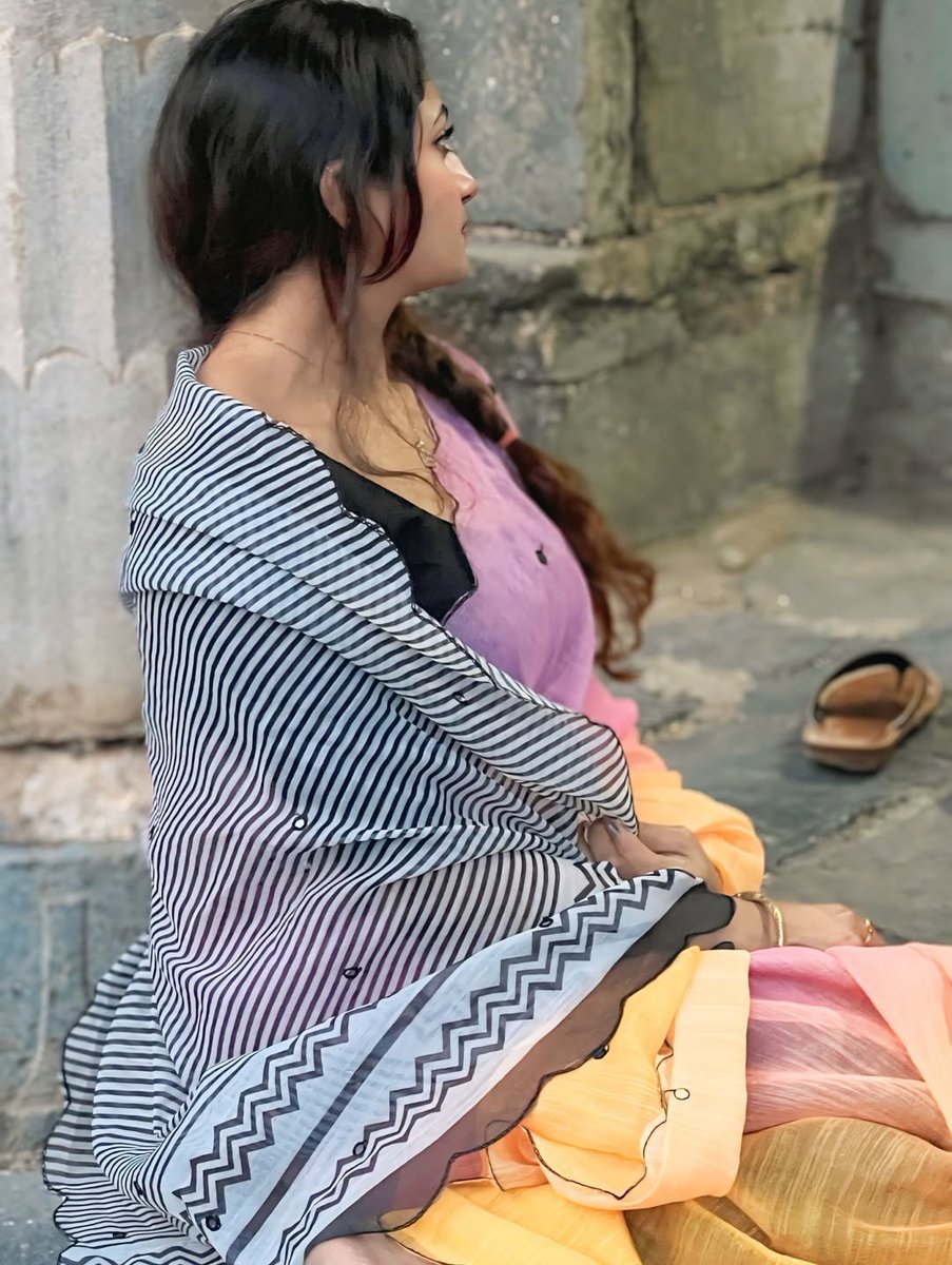 ActrezHub's tweet photo. #SanamJoshi #Sanam #Joshi https://t.co/iRwEKiPKJT