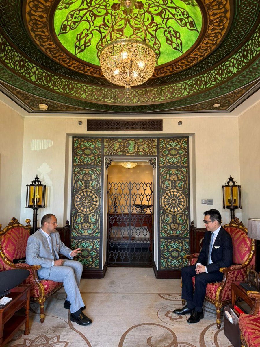 IndiaInShanghai's tweet photo. A piece of 🇮🇳 in #Shanghai! 

Encouraging #travel, #tourism and #connectivity flows 

Consul General @PratikMathur1 was happy to meet with senior Singapore 🇸🇬 hospitality figure Francis Kuah at the historic #IndiaSuite in #Fairmont Peace Hotel and hold discussions on increasing international tourism opportunities in #IncredibleIndia.🌅

➡️ Consul General emphasized to GM, Fairmont and other colleagues from across the world working at the #worldarchitecturalheritage site, the immense and significant potential for tourism generation and creation of value added jobs in India in the fast growing travel and hospitality industry. 

➡️ CG was happy to note that Fairmont Group has already opened prominent new facilities in #Jaipur, #Mumbai and #Udaipur, and more are on the way!

#AthithiDevoBhava 🙏🏽 #VasudhaivaKutumbakam🪷💫

@indiandiplomacy @indiandiplomats