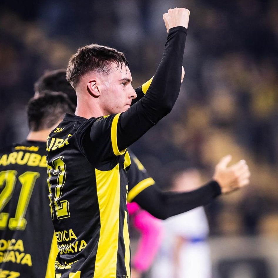 fdefutbol___'s tweet photo. Mediapunta:
🥇 Álex Vázquez (24 - Racing)
🥈 Matías Espíndola 🇦🇷 (22 - Deportivo Maldonado)
🥉 Leandro Umpiérrez (22 - Peñarol) https://t.co/EkJ8VFV1kw