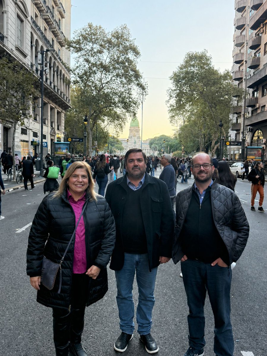 Sandra Paris tweet media