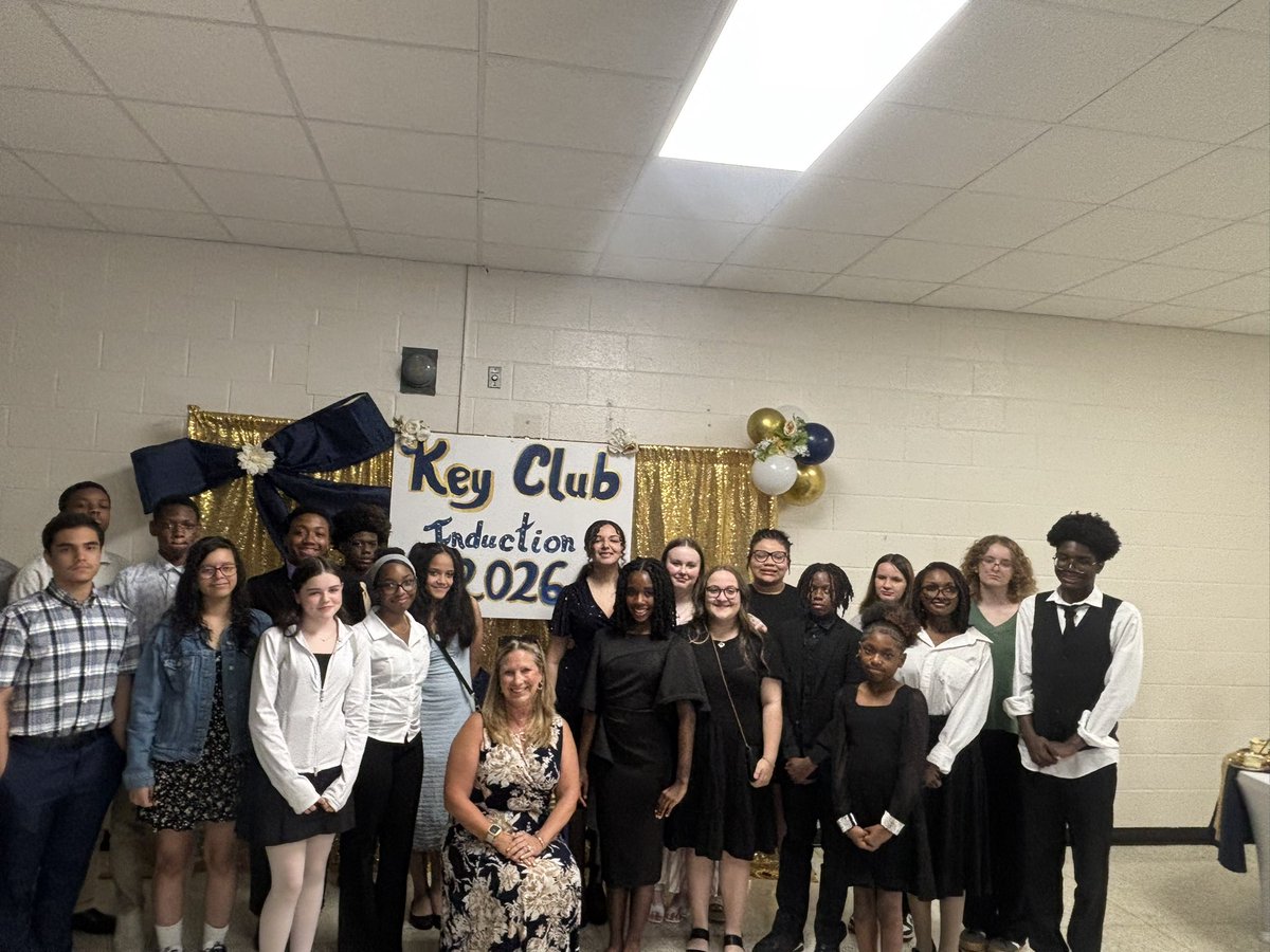 ReidRossCougars's tweet photo. Congratulations to our 2026 Builders Club/Key Club inductees! 💙💛 Today we celebrated a group of student leaders committed to service, leadership, and building a stronger school and community. Your future is bright, and Cougar Nation is proud of you! #BuildersClub #KeyClub https://t.co/KVFEizM0gR