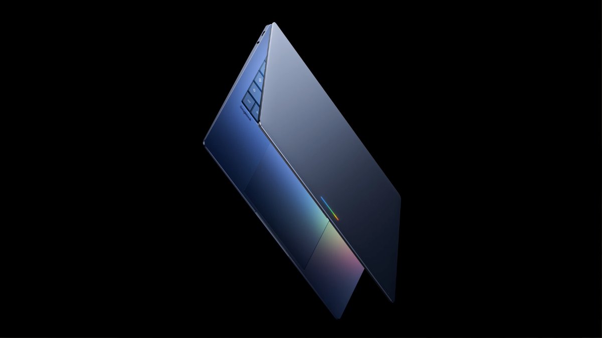 MacRumors.com tweet media