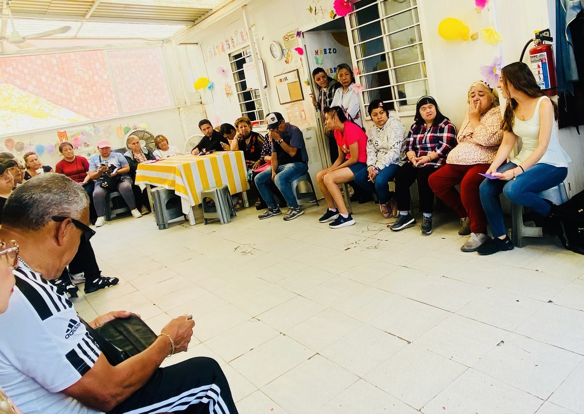 ayari_basurto's tweet photo. En MAGNOSAB, A.C. creemos que una sociedad más fuerte se construye con inclusión, respeto y oportunidades para todas y todos. Por ello, me reuní con las y los vecinos de Gustavo A. Madero dialogamos sobre la importancia de generar espacios dignos e incluyentes. https://t.co/M4FS0UJeI8