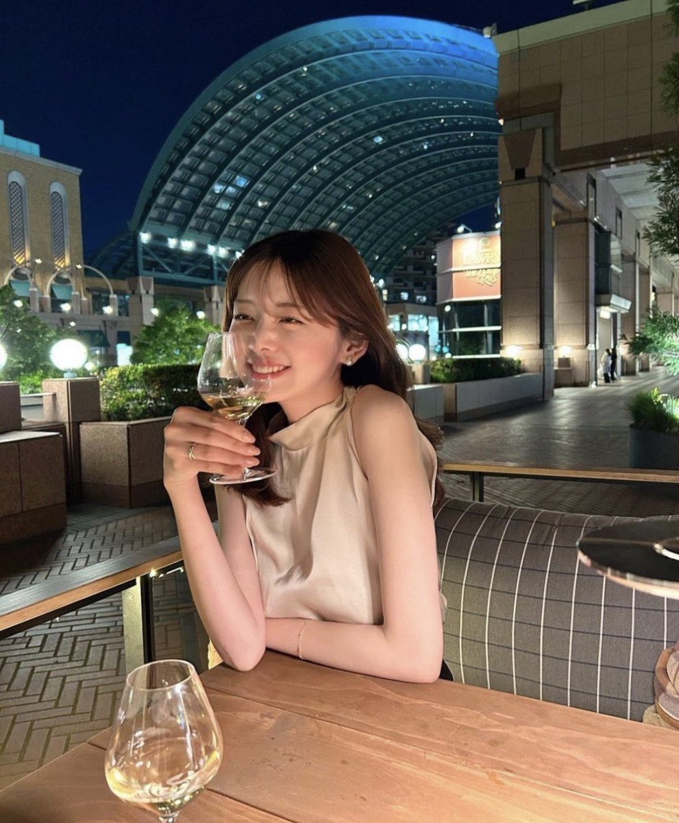 OLなんですけど。 tweet media