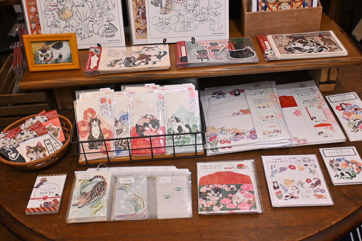 猫雑貨と和カフェ・王冠印雑貨店 tweet media