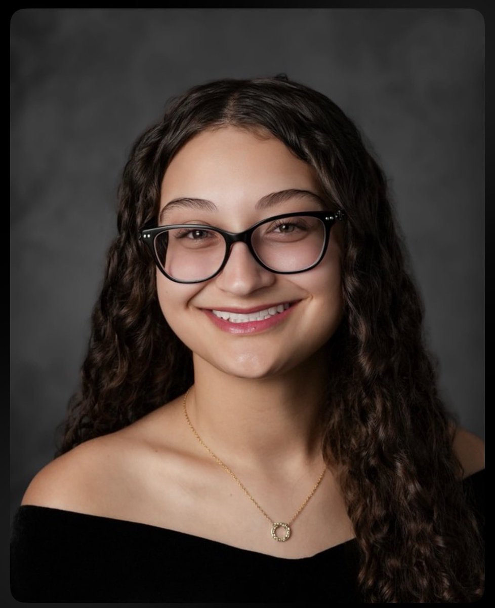 EatSleepMath's tweet photo. Congratulations, Kendall Towbin, on your Silver Knight Honorable Mention in English & Literature! @NBPSEagles @NAEducation @NBCAO @iborganization @MiamiHerald #mhsilverknight #mhsilverselfie #silverselfie (not so selfie) Way to #RepThePrep
Up next @BarnardCollege https://t.co/kuErIg5HYa