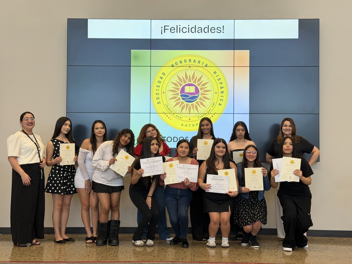See_Boston's tweet photo. Proud to attend the Spanish Honor Society induction for the Dragones de Autoeficacia Alta. Beautiful evening celebrating students, families, and achievement. Gracias Sra. González-Cantrell &amp; Ms. Alma Garcia! @TollesonUhsd https://t.co/f4R6bOXovN
