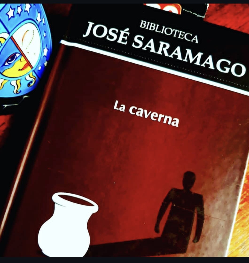 Richard E. Ferreira-Candia 📚☕🎧✍ tweet media