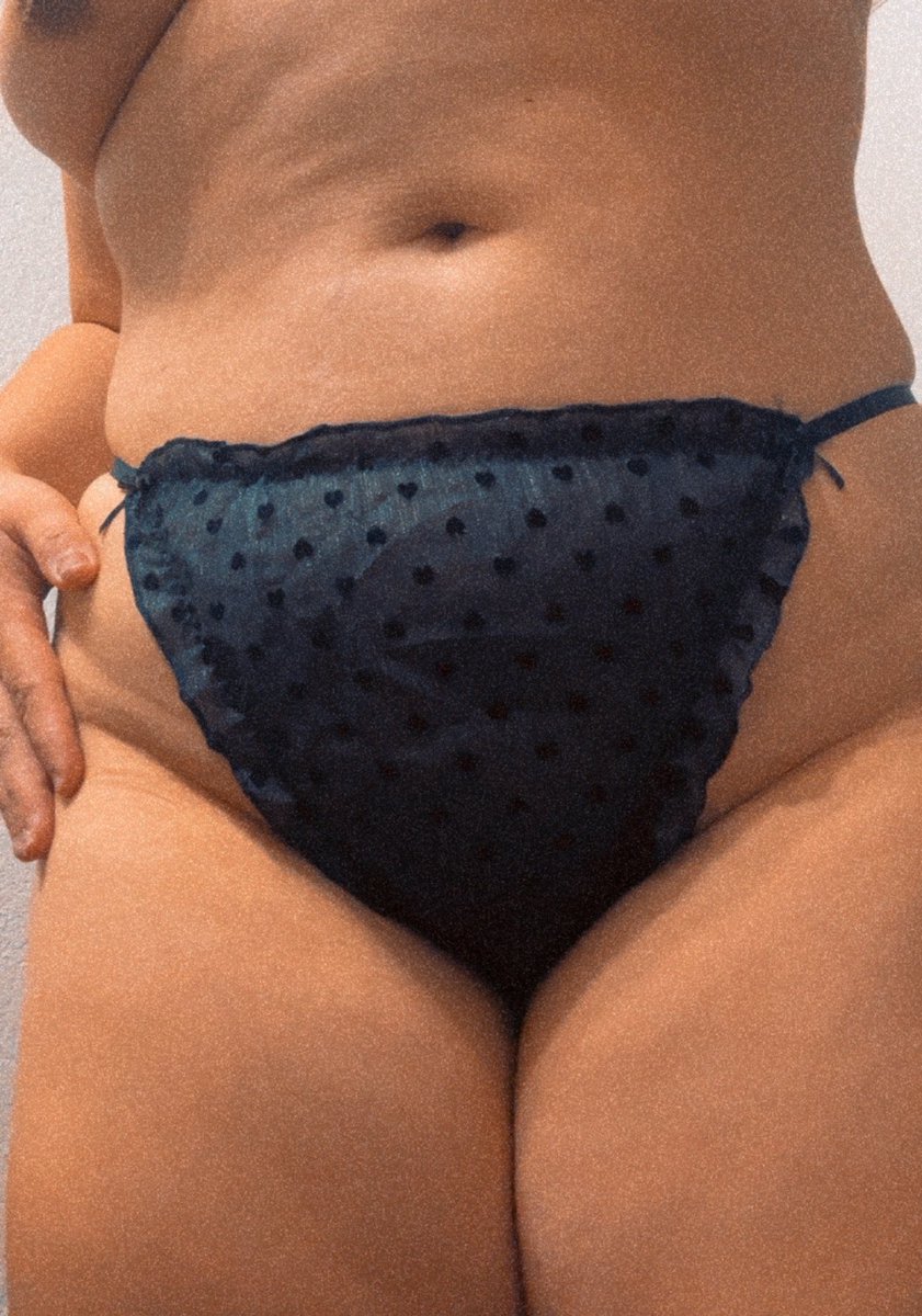 thatfreaky58023's tweet photo. One hot surprise, just $10 🔥” https://t.co/McuQYPUuAF