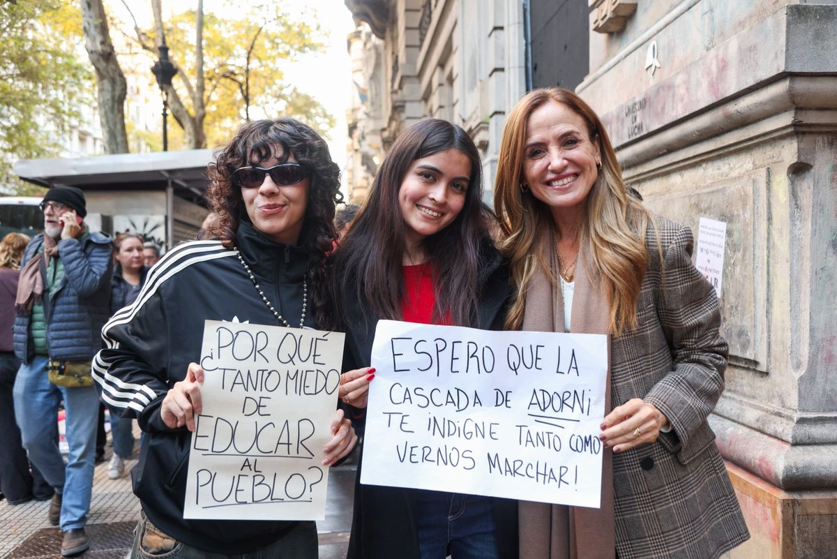 Victoria Tolosa Paz tweet media