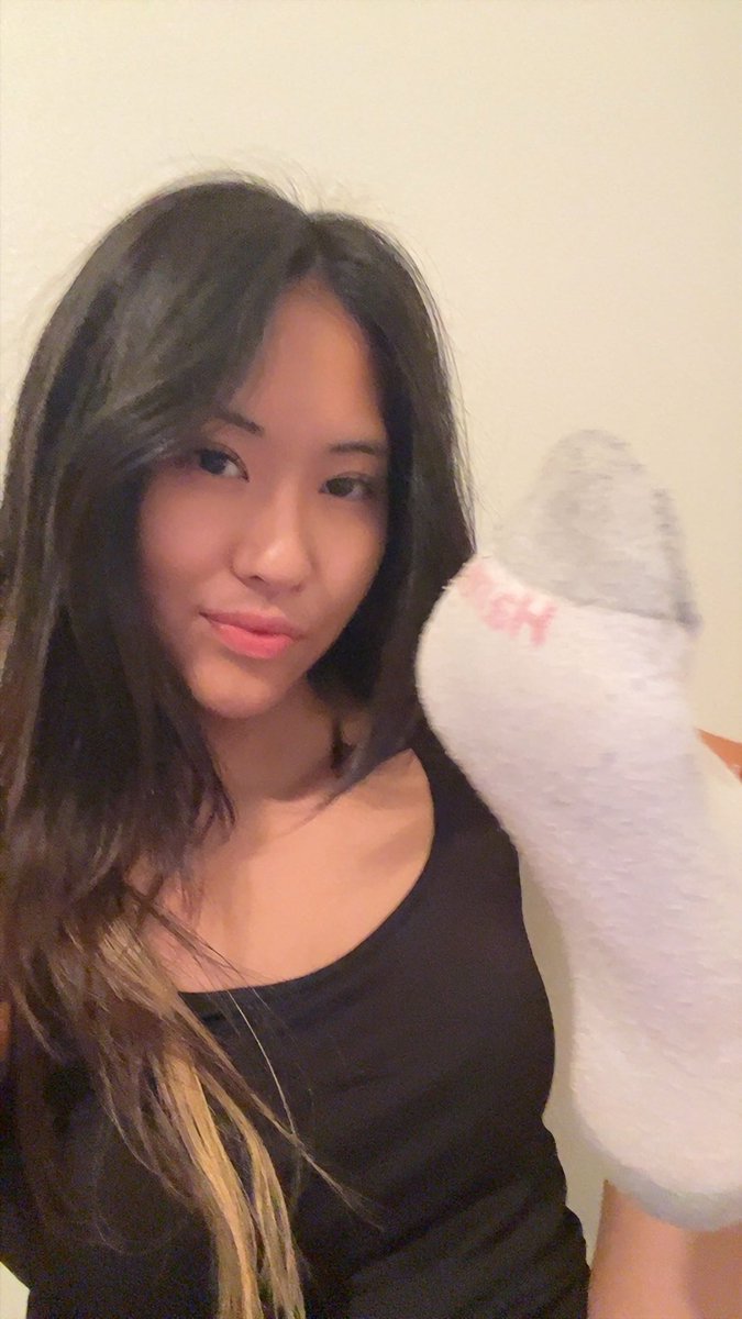kikigoddess tweet media