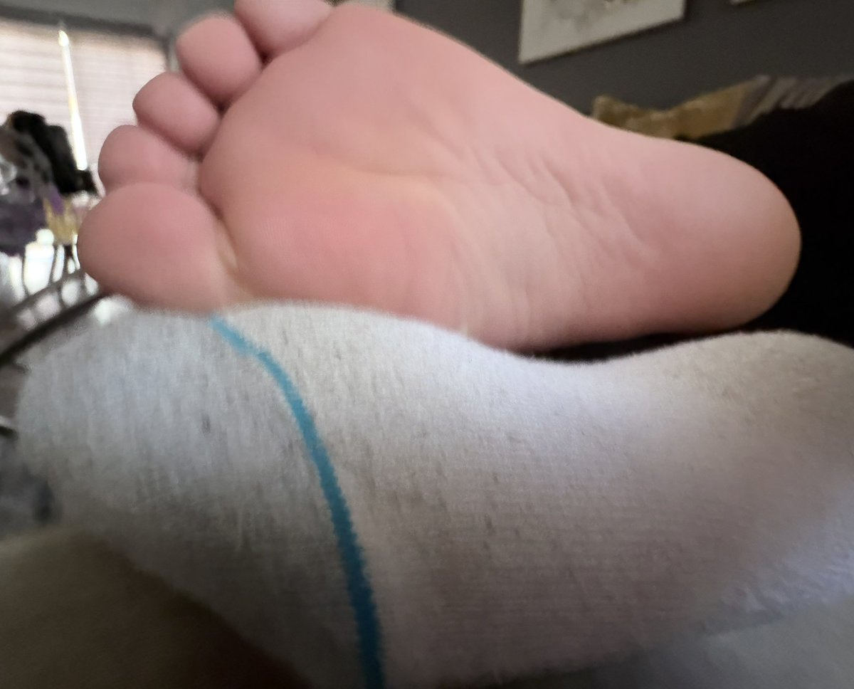SlutStorm 🔞👣 tweet media