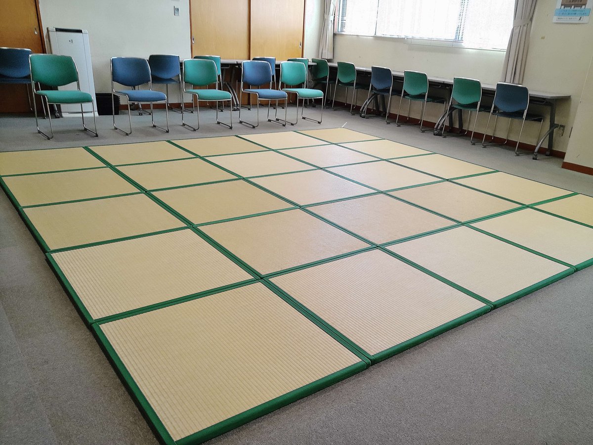 TakaidoLibrary's tweet photo. 【あかちゃんタイムのお知らせ】
毎週水曜日午前10時から12時まで、２階ホールをあかちゃん連れの方に開放しています。
畳の上であかちゃんものびのび過ごせます！
午前11時からは予約不要の「あかちゃんおはなし会」を開催します。

今日13日はお天気が良いのでお散歩のついでにお立ち寄りください！ https://t.co/LVaMI7OQjB