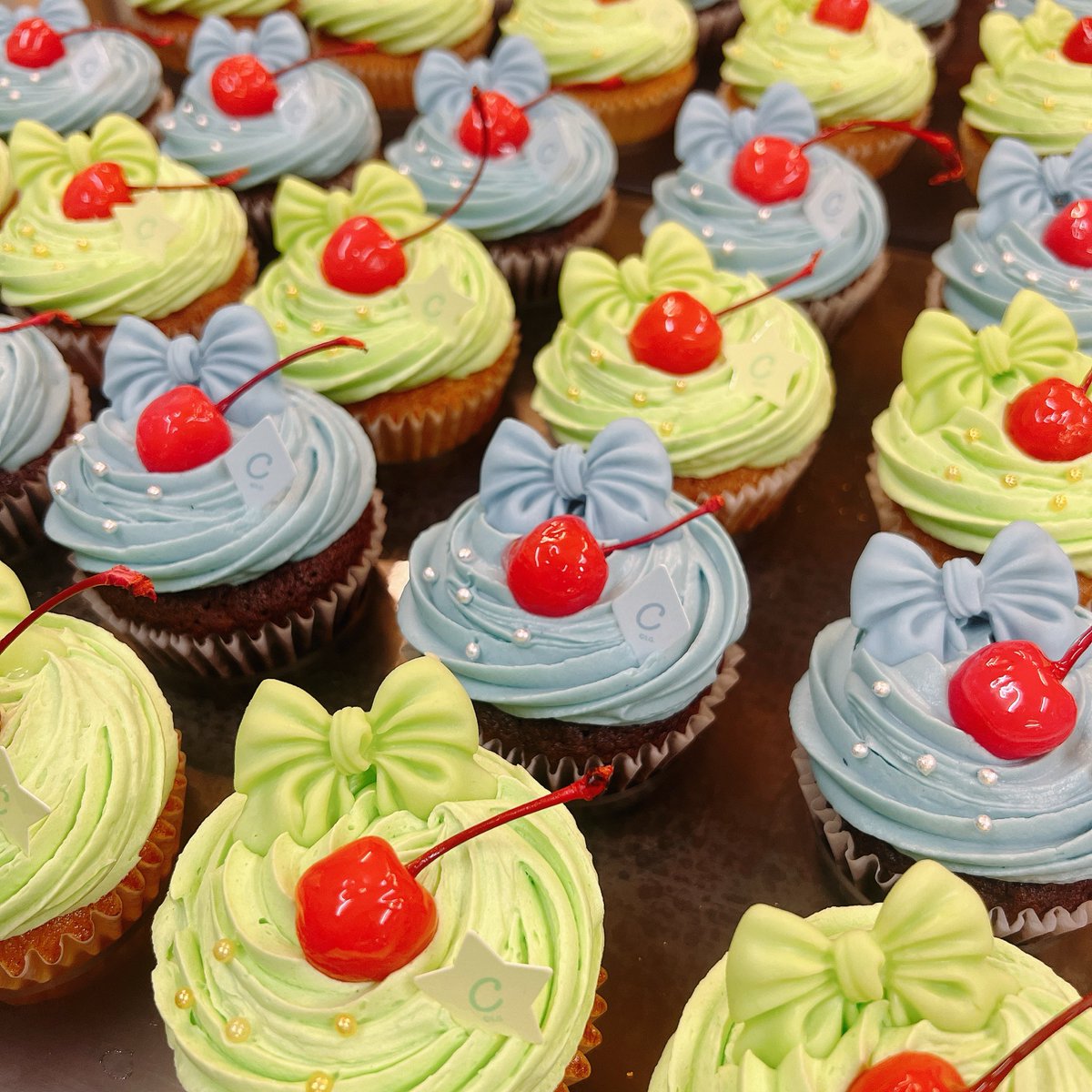 Lola'sCupcakesTokyo tweet media