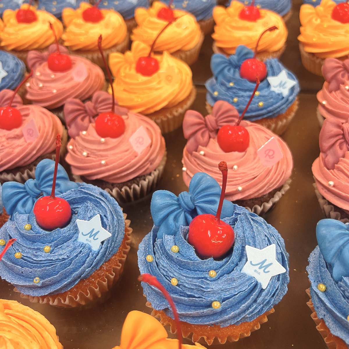 Lola'sCupcakesTokyo tweet media