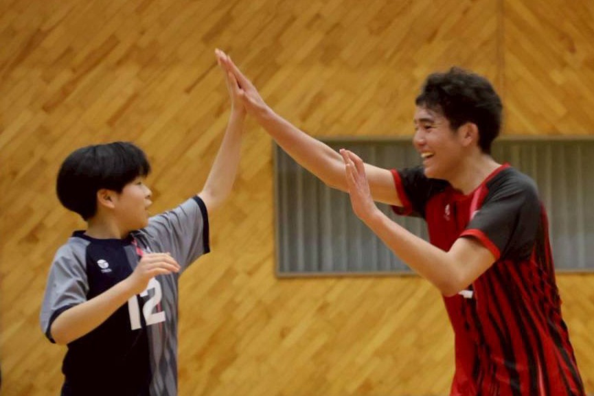 voreas_Jr's tweet photo. 4月25・26日に釧路で開催された「明治安田生命Presents I AM Sport Japan cup 第5回 北海道小・中学生バレーボールフェスティバル」に参加しました。U12は惜しくも初戦敗退となりました。U15は、総当たりリーグ1位・2位による優勝決定戦を制し、優勝しました！
沢山の応援ありがとうございました！ https://t.co/lGYcekzuI6