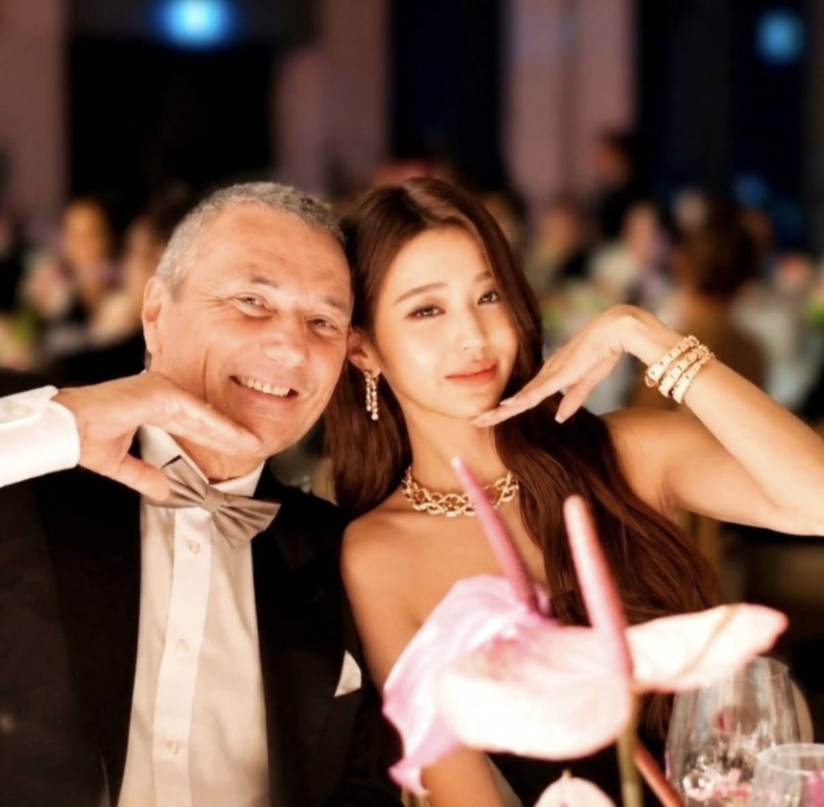 롬이 tweet media