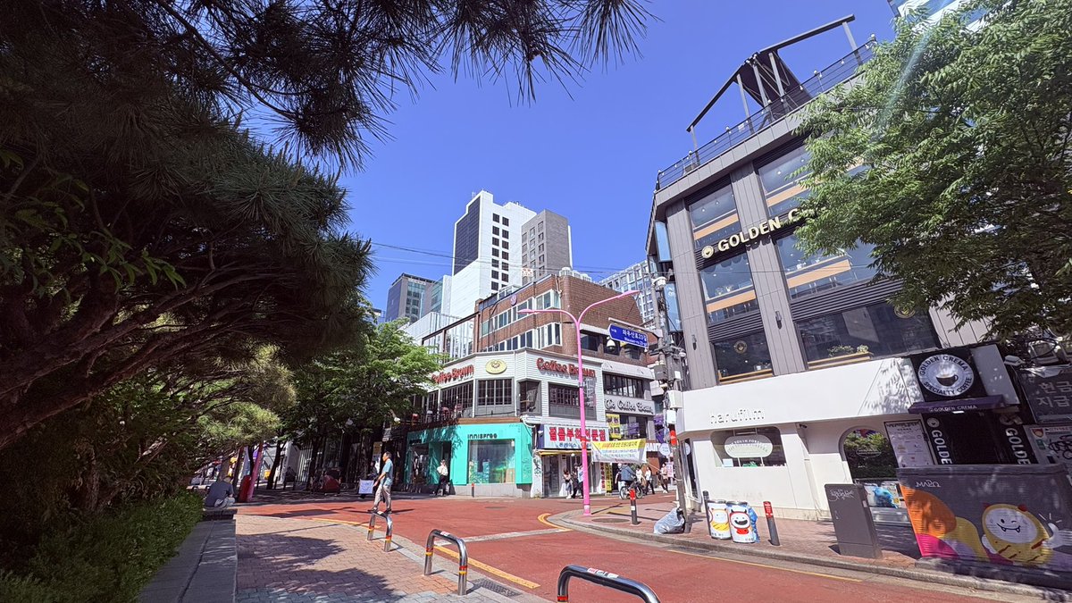 miutan358's tweet photo. 今日 帰国するニダ https://t.co/5Yak8RsrRv