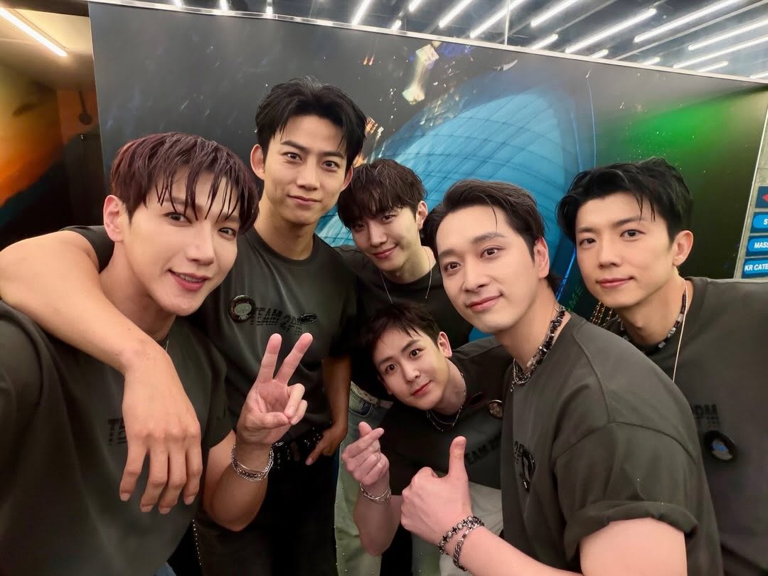 Hanaleibay2pm's tweet photo. 2PM全員集合自撮りぜんぶかわいいね🥰 https://t.co/Acz8mr7bQA