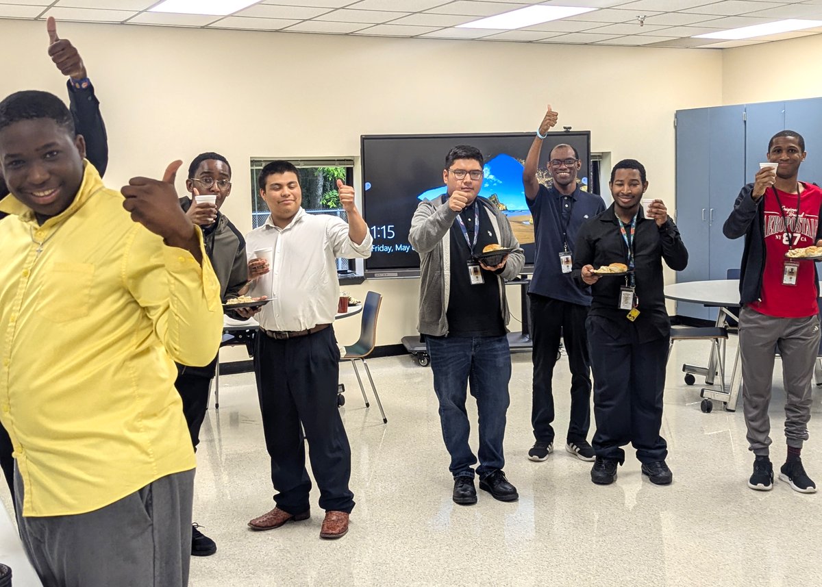 LaneSchool1's tweet photo. Hey @AldineISD, we want to say thank you to everyone who made this 11th year our best one yet. We want to send a special thanks to our Clients who Volunteered as Campus Ambassadors and Event Staff. They are AMAZING!! @drgoffney @DrCrystalWatson @DrBShields @ATSMrsDeFranco #Aldine https://t.co/DUDQIcumNG