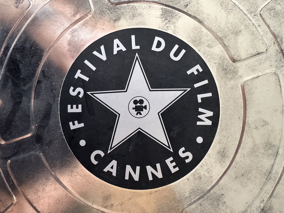 RyanLaudan's tweet photo. #Cannes #the555 https://t.co/Fi9IooSkqM