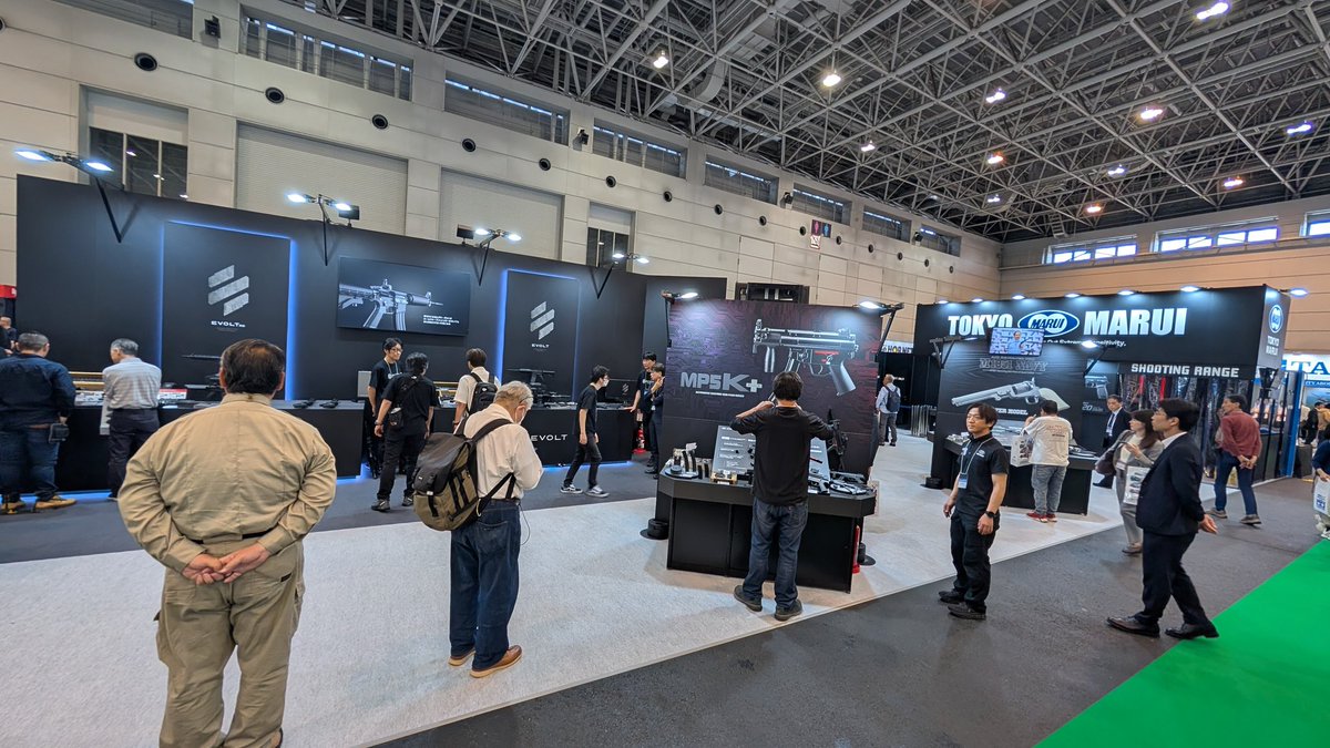 ms_flw's tweet photo. 本日は静岡ホビーショーです！
早速マルイブースに来ました！
+シリーズにMP5K+が新登場てす！ https://t.co/psGiJx3PEc