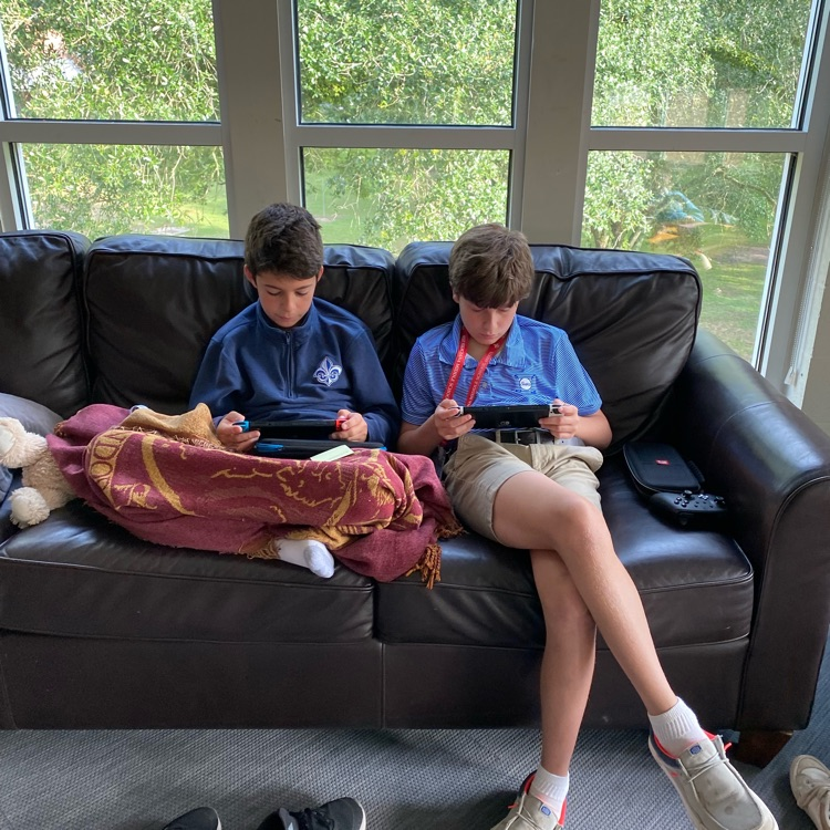 WFMSthebest's tweet photo. Another fun, relaxing AR Free Day celebrating our dedicated readers! https://t.co/JsjrTdCP1e