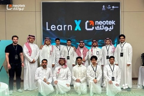 LearnX_project's tweet photo. @neoteksa @madareemhotel ⭐️ ختام يصنع الأثر | أجواء اليوم الأخير من معسكر التقنية المالية بالتعاون مع @neoteksa https://t.co/1bPj8Pswn2