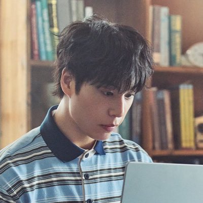 영 tweet media
