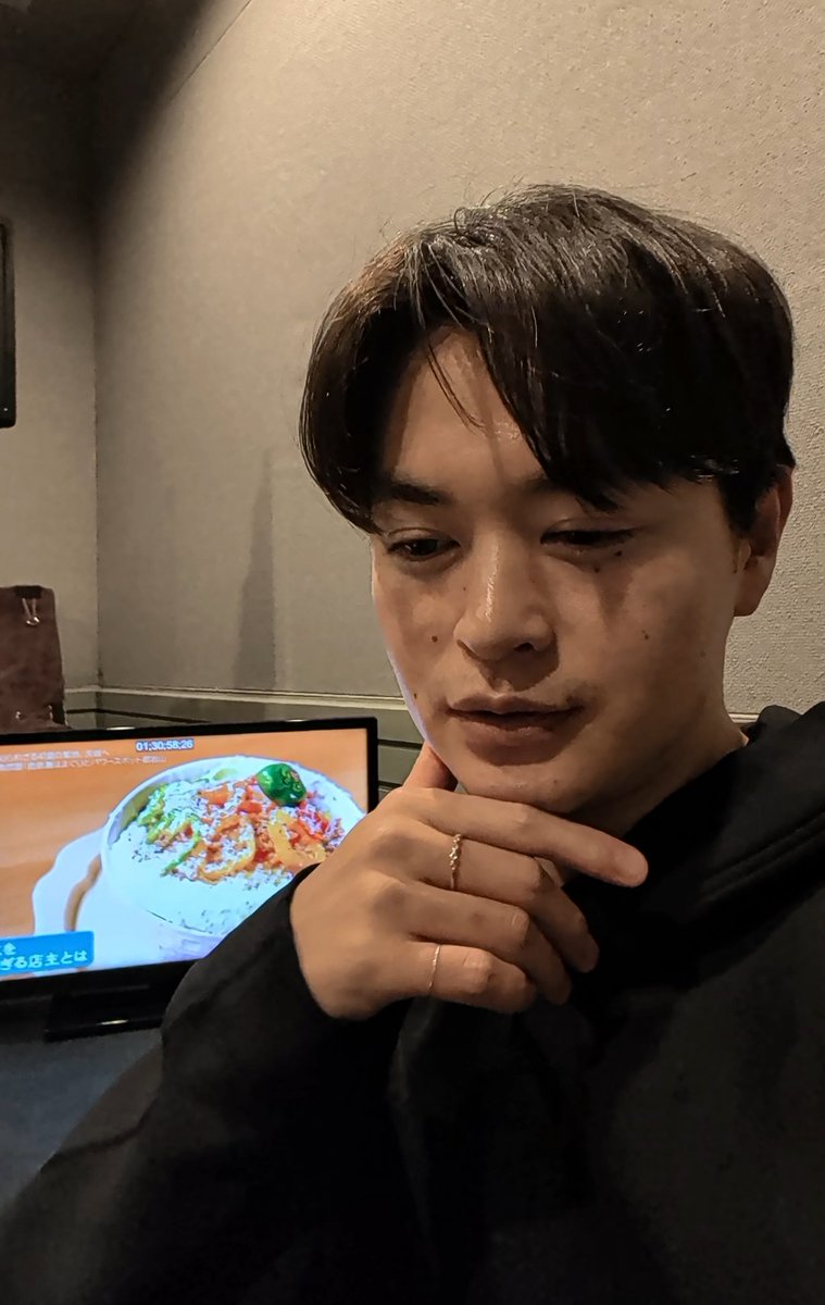 utsukusii_bstbs's tweet photo. こんやよる９時！BS-TBS
知られざる初夏の聖地、茨城へ
漁師飯！鹿島灘はまぐりとパワースポット御岩山
#瀬戸康史  さんがご案内！

ナレーションの様子と見どころは
公式Instagramで！

#美しい日本に出会う旅
#井上芳雄 #松下洸平 
#茨城 #鹿島神宮 #鹿島灘はまぐり #かき氷
#メロン #御岩神社 https://t.co/LKKzIyUZ1S