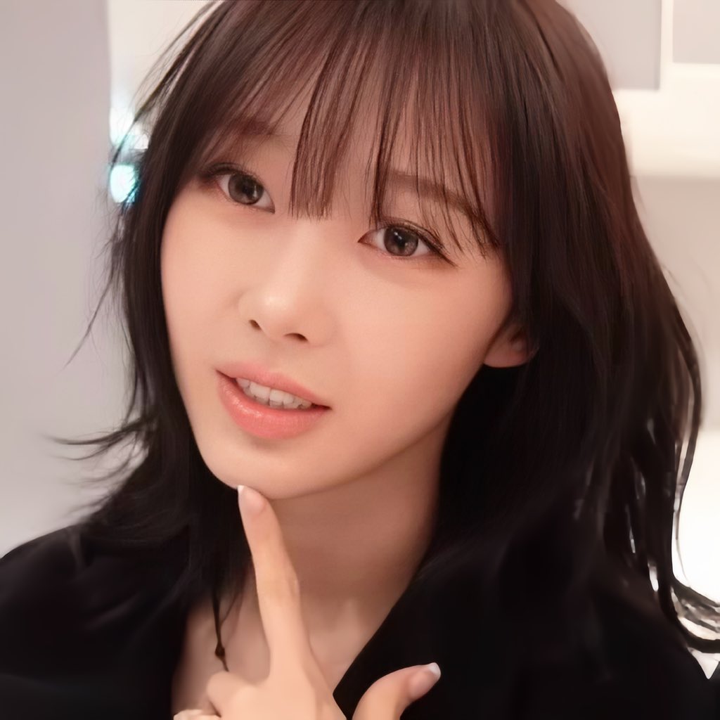 𝐒𝐞𝐫𝐚𝐟𝐢𝐧𝐚 𝐑𝐨𝐬𝐞𝐥𝐥𝐚🌙 tweet media