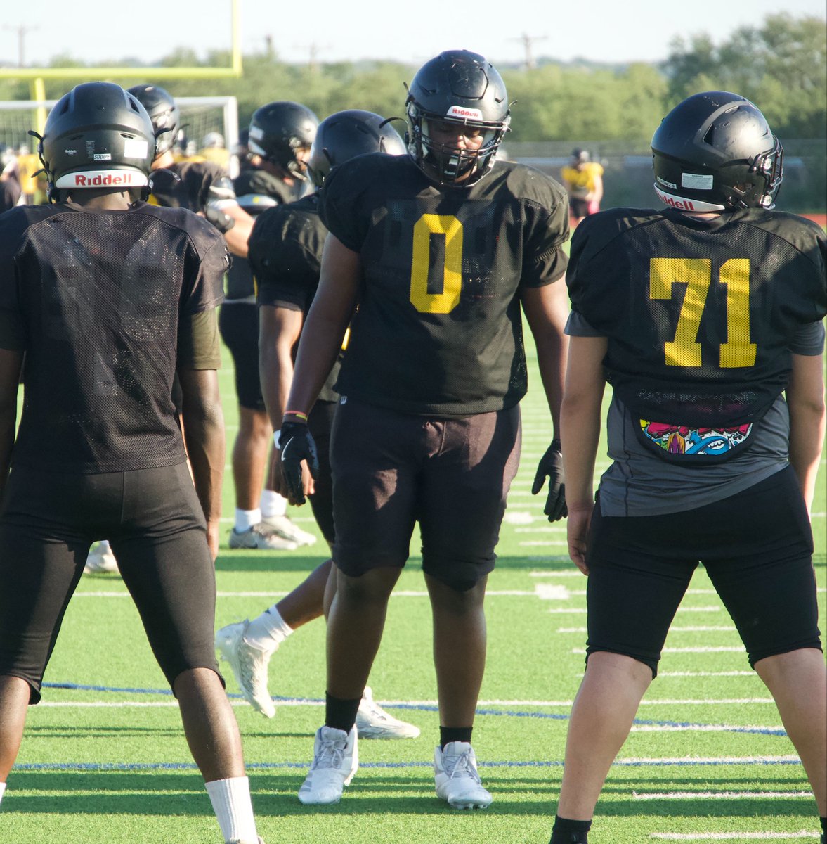 BDammone's tweet photo. @BFNDFball ‘28 DT 6’3 270lb Wall’Darrius Cook will be plugging up and demanding double teams from Offensive Linemen. #ATW #satxhsfb @BasoreCoach @JeffHoweth7 https://t.co/vSO6lScGr2