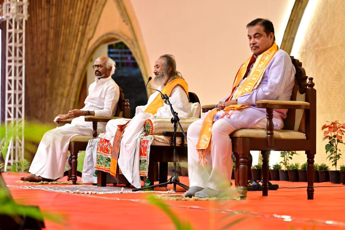 Gurudev Sri Sri Ravi Shankar tweet media