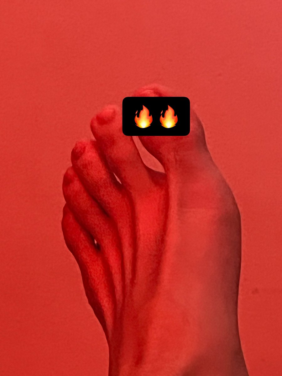jushotdawgs's tweet photo. Who wants more 😂🤣🔥
#menfeet #dominates #alphamale #straightmenfeet #feet #dawgs #soccerfeet #hotfeet #mendawgs #mentoes #mensoles #bigmenfeet #manfeet #hot #money #OF #footfetısh #footography https://t.co/QUtebpDlPp