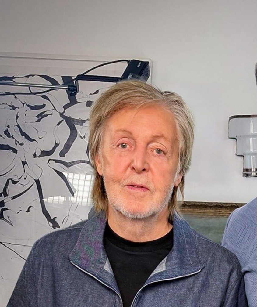 For "Tracks of My Years," from BBC Radio 2, Paul McCartney said that the 10th song that changed his life is "Imagine" by John Lennon.

© <a href="/TheBeatleBR/">The Beatle BR 🍏🐦‍⬛</a>