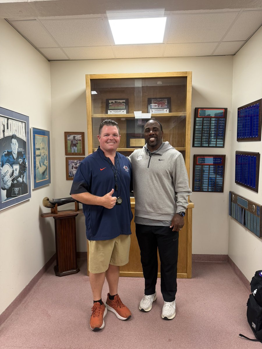 coachpulliam57's tweet photo. Thank you Coach Spiller! @CJSPILLER https://t.co/cLuV1aDST5