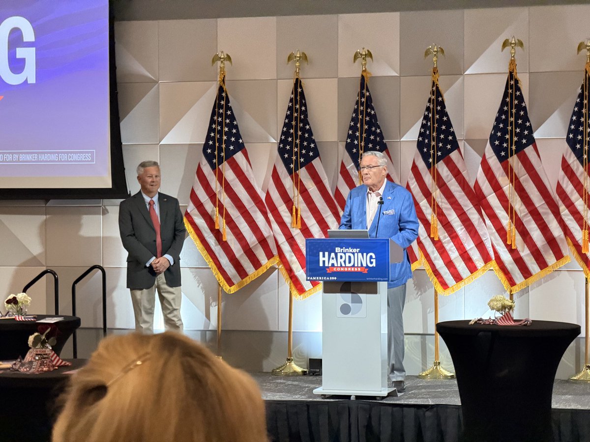 asanderford's tweet photo. Former Mayor and U.S. Rep. Hal Daub says of Omaha City Councilman Brinker Harding:

“I know a thing or two about what it takes to be a member of the United States House of Representatives. … The idea that I’m asking you to embrace tonight is Brinker Harding as our nominee has the elective public service experience and a real record to talk about.”