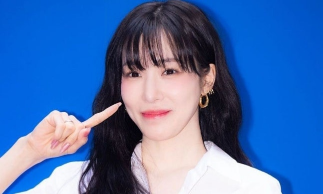 #Tiffany #SNSD sangat bersyukur punya partner yang baik sekaligus barengan merayakan 10 tahun debut solonya 🫶

Di acara radio, Tiffany bilang sekarang dia lagi menjalani hidup yang tenang dan bahagia bareng partner yang baik. Dia juga bersyukur karena bisa ngerayain pernikahan