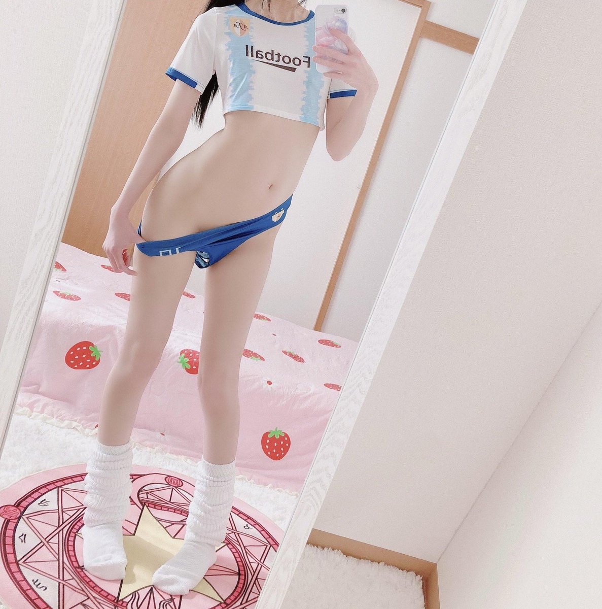 강인경 tweet media