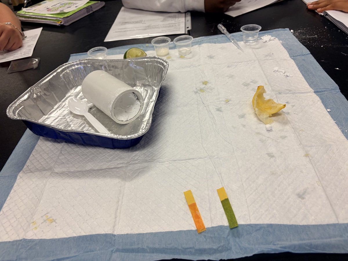 GwenanneGabel's tweet photo. Today @HumbleISD_WMS 8th grade scientist analyze mineral scale in pipes. They determined the pH &amp; then explored common household items to see what pH it would take to clear the pipe! #AllStudentsAreScientist #DoingScience https://t.co/rDK9DJ7uDd