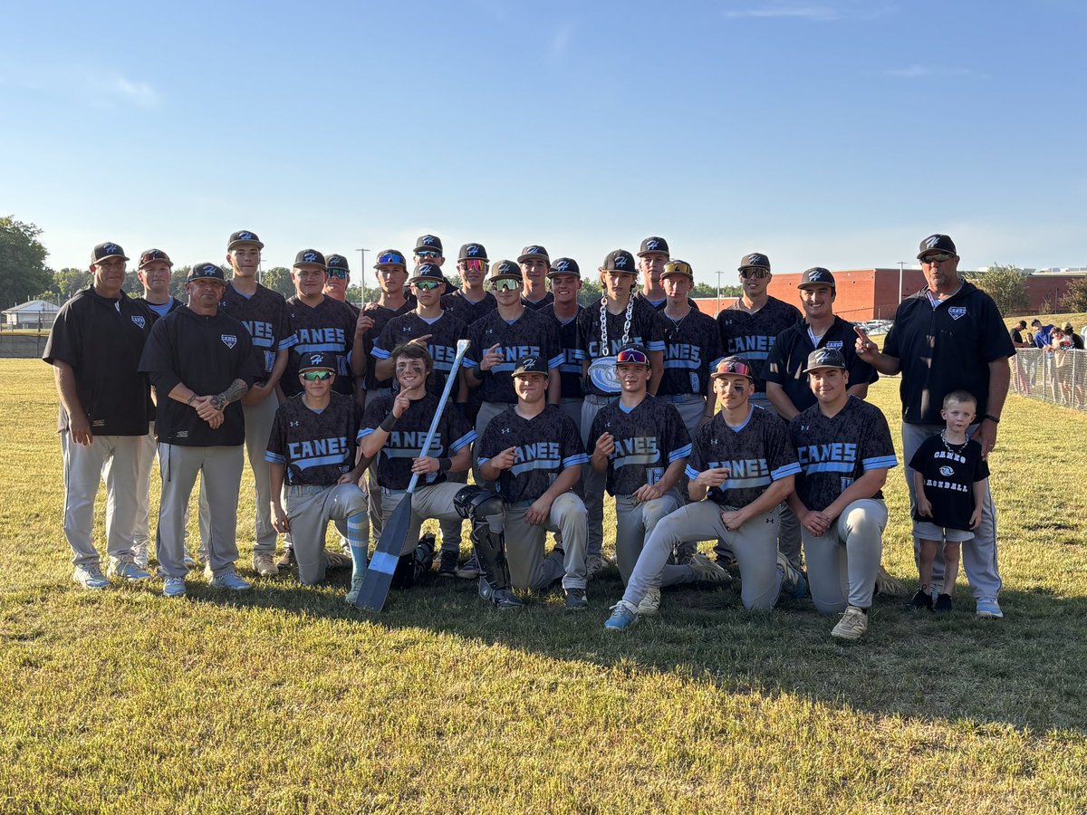 SMB_107's tweet photo. Proud of @RyderBolger25 BACK 2 BACK region champs! 2-2 w/ 2 RBIs and 3 BB…Always US…Never Them! @HHSCanesbasebal @ACMTrojans @daverinehart45 https://t.co/6YbIsOZGK3