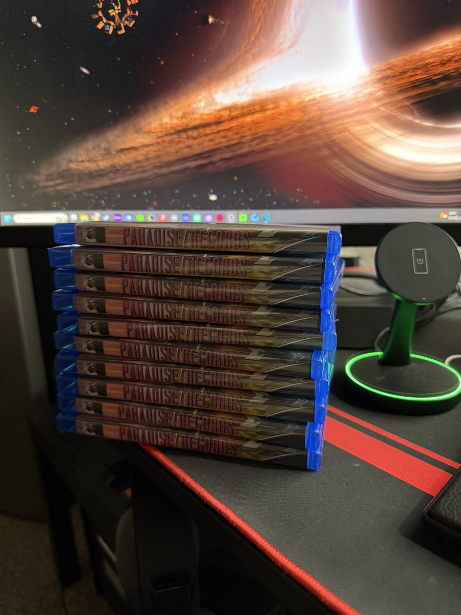 Ruben301_'s tweet photo. Bought 10 of these bad boys for a chance for that golden ticket  but lucked out on it. (Hate on me idc lol) but got all these extras in need of a home. If anyone wants one go ahead and shoot me a DM. Felt like giving out to the RattPack who couldn’t get the blu-ray! ❤️ https://t.co/lZANulgf1t