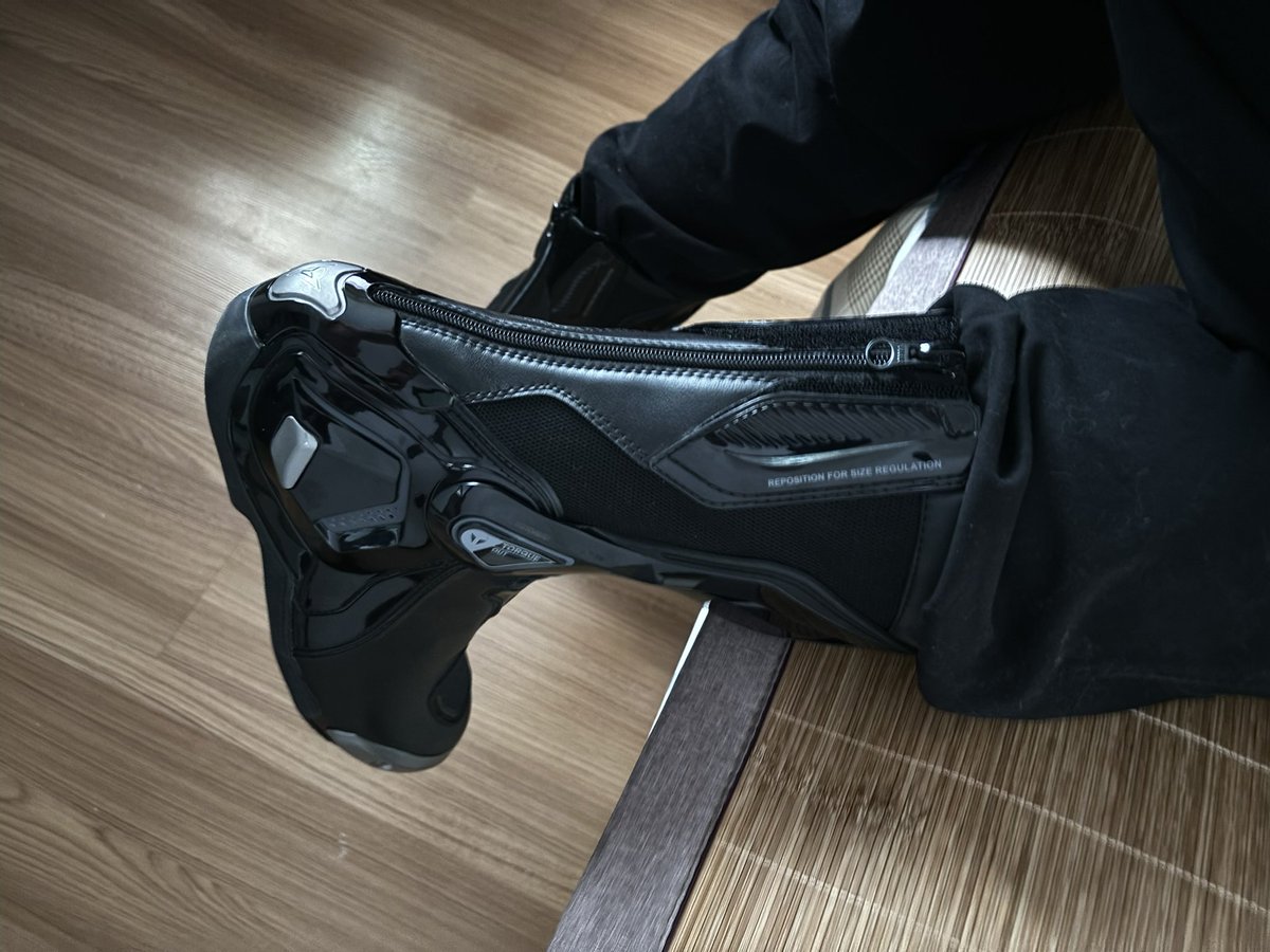 骚猫靴男 tweet media